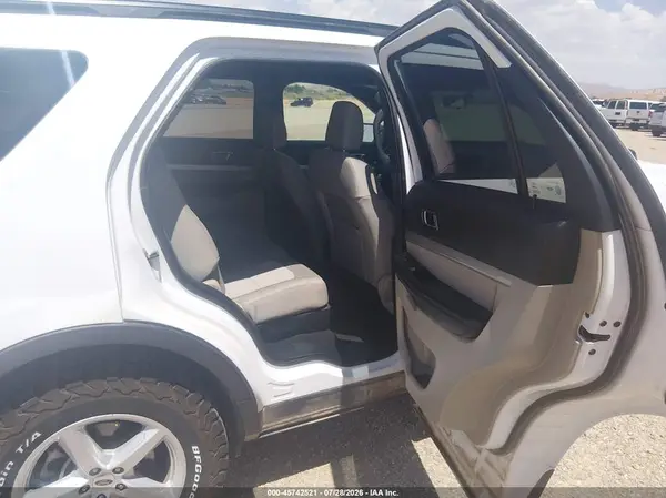 1FM5K8B88JGC45392 — 2018 Ford Explorer, фото 3 с аукциона IAAI 12.10.2026, Естественный износ