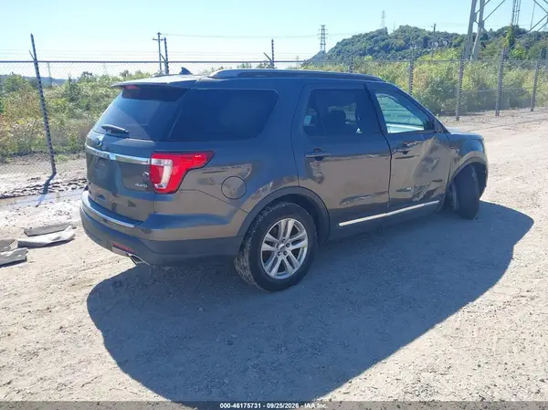1FM5K8D89JGA96598 — 2018 Ford Explorer, фото 4 с аукциона IAAI, LEFT & RIGHT SIDE
