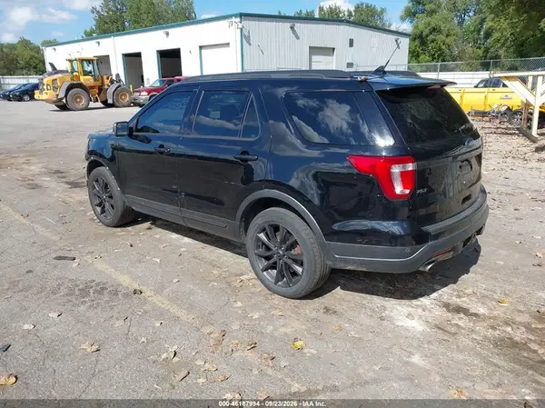 1FM5K8D88JGC13510 — 2018 Ford Explorer, фото 3 с аукциона IAAI, Передняя часть