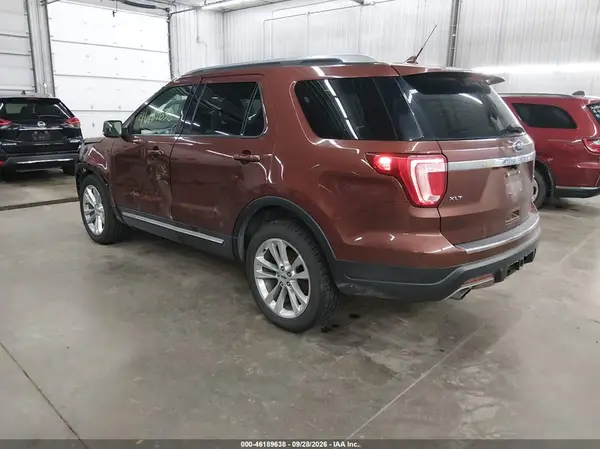 1FM5K8D87JGA14285 — 2018 Ford Explorer, фото 3 с аукциона IAAI, Левый бок