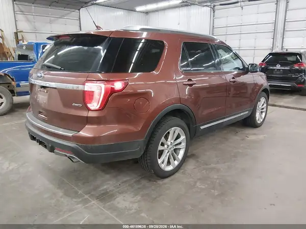 1FM5K8D87JGA14285 — 2018 Ford Explorer, фото 4 с аукциона IAAI, Левый бок