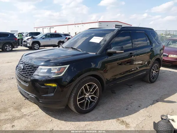 1FM5K8GT3JGB88693 — 2018 Ford Explorer, фото 2 с аукциона IAAI, Правый бок