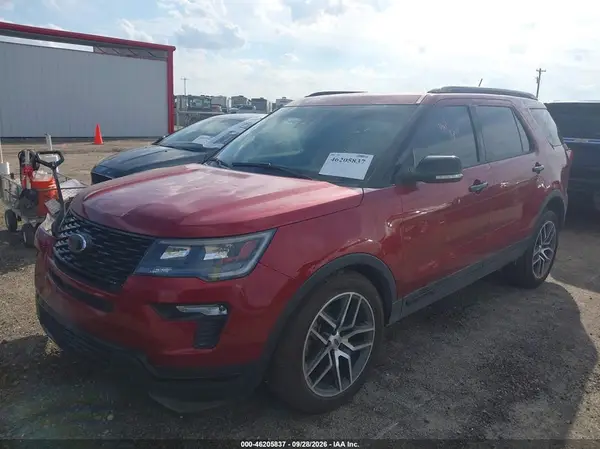 1FM5K8GT5JGC35089 — 2018 Ford Explorer, фото 2 с аукциона IAAI, Передняя часть справа