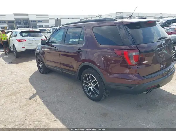 1FM5K8GTXJGA66977 — 2018 Ford Explorer, фото 3 с аукциона IAAI, Задняя часть