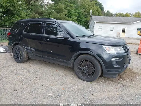 1FM5K8GT3JGA40950 — 2018 Ford Explorer, Правый бок (Right Side), фото до ремонта