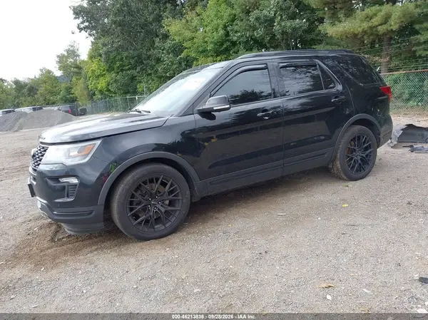 1FM5K8GT3JGA40950 — 2018 Ford Explorer, фото 2 с аукциона IAAI, Правый бок