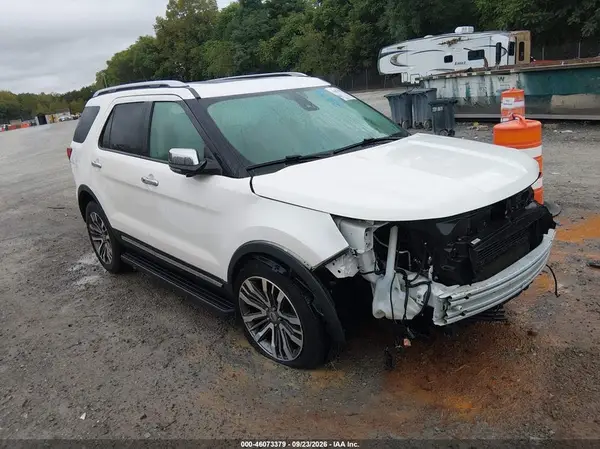1FM5K8HT0KGA82265 — 2019 Ford Explorer, Передняя часть (Front & Rear), фото до ремонта