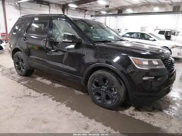 1FM5K8GT2KGB21004 — 2019 Ford Explorer, Повреждение штормом (Storm Damage), фото до ремонта