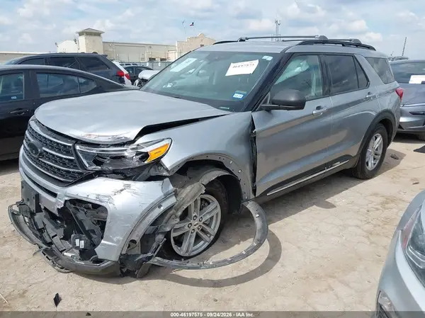 1FMSK7DH9MGB15779 — 2021 Ford Explorer, фото 2 с аукциона IAAI, Передняя часть