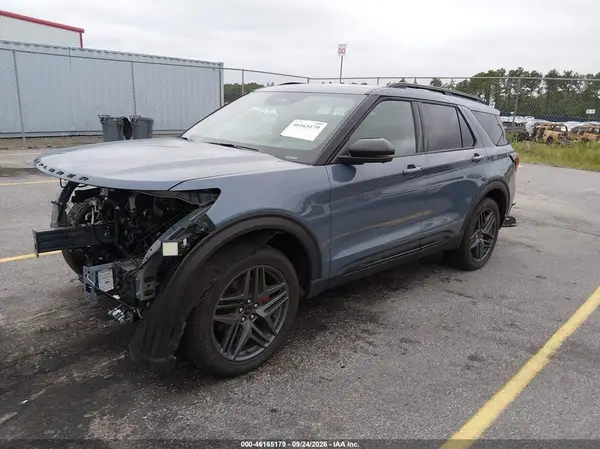2025 FORD EXPLORER VIN 1FMWK7GC9SGC15685 фото 2