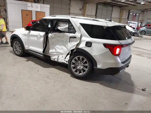 1FMUK7HH7SGA33646 — 2025 Ford Explorer, фото 3 с аукциона IAAI, Левый бок