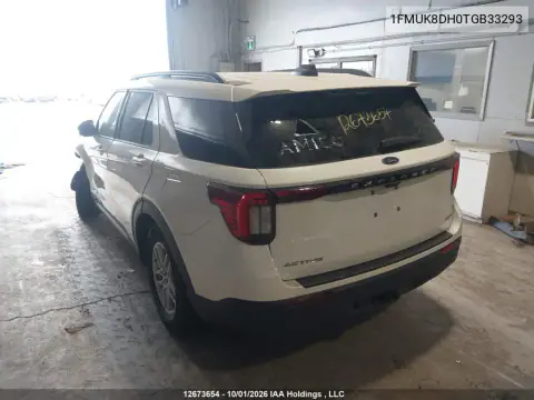 2026 Ford Explorer VIN 1FMUK8DH0TGB33293 фото 3