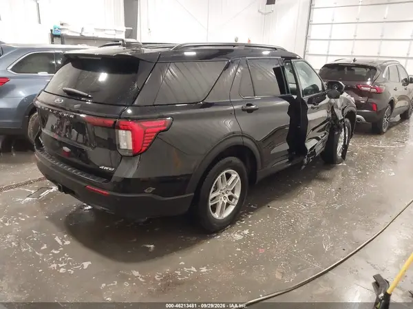 1FMUK8DH4TGA01587 — 2026 Ford Explorer, фото 4 с аукциона IAAI, Передняя часть