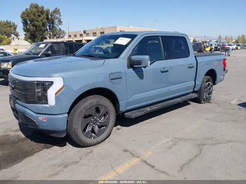 2023 Ford F-150 Lightning Lariat VIN 1FT6W1EV7PWG41608 фото 2