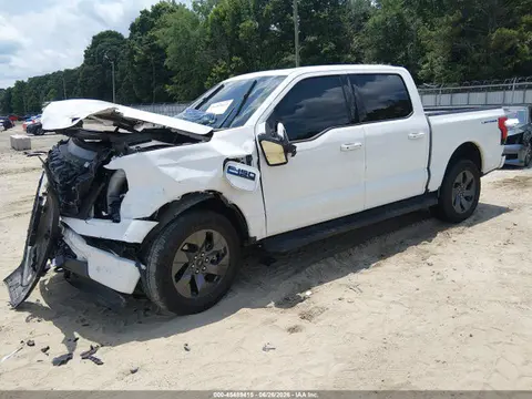 2024 Ford F-150 Lightning Lariat VIN 1FT6W5L75RWG26068 фото 2