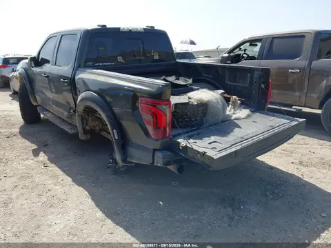 2025 Ford F-150 Raptor VIN 1FTFW1RJ4SFA02389 фото 3