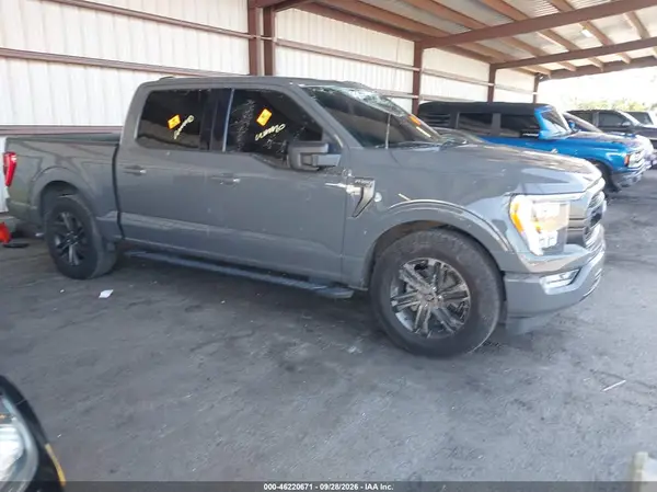 1FTEW1CP8MFA68696 — 2021 Ford F-150, Биологическая или химическая опасность (Biohazard), фото до ремонта