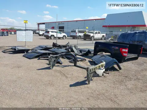 1FTFW1E58NKE80612 — 2022 Ford F-150, Повреждения со всех сторон, фото до ремонта