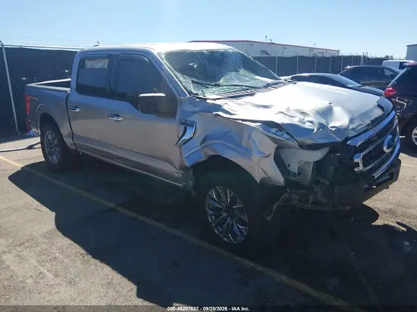 1FTFW1E57NFA62213 — 2022 Ford F-150, Опрокидывание (Rollover), фото до ремонта