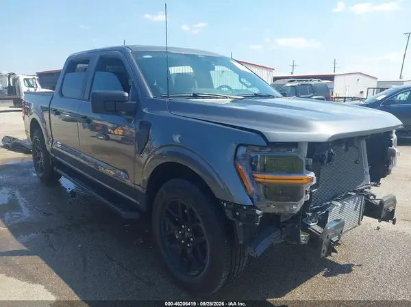 1FTEW2KP1SKF58117 — 2025 Ford F-150, Передняя часть (Front & Rear), фото до ремонта
