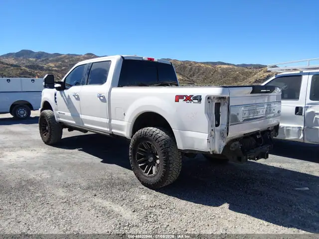 1FT7W2BT9JEB20321 — 2018 Ford F-250 King Ranch/Lariat/Limited/Platinum/Xl/XLT, фото 3 с аукциона IAAI 30.09.2026, Задняя часть