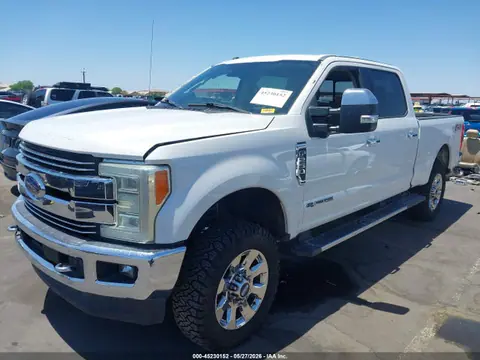 2017 Ford F-250 Lariat VIN 1FT7W2BT3HEC54543 фото 2