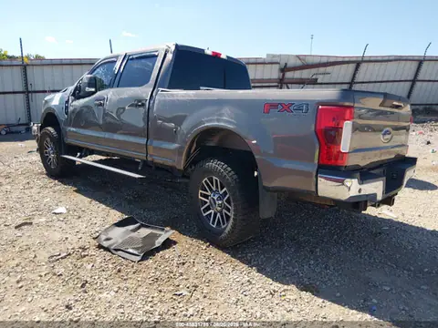 2019 Ford F-250 Lariat VIN 1FT7W2BT3KEC54873 фото 3