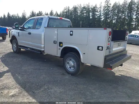 2017 Ford F-250 Xl VIN 1FD7X2B63HEE09921 фото 3