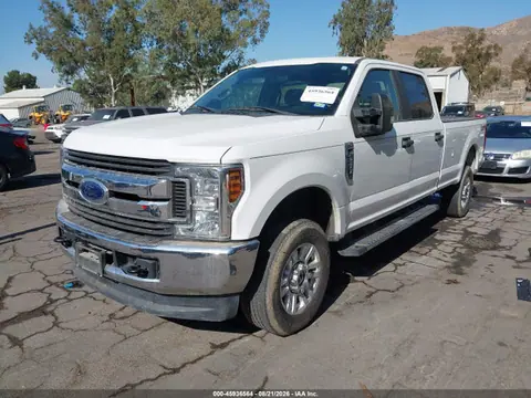 2019 Ford F-250 Xl VIN 1FT7W2B63KEF01674 фото 2