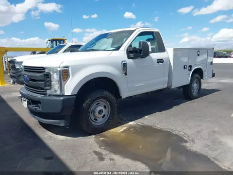 2019 Ford F-250 Xl VIN 1FDBF2B6XKEG53845 фото 2