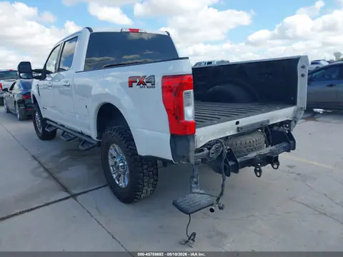 2019 Ford F-250 Xlt VIN 1FT7W2BT3KEF79300 фото 3