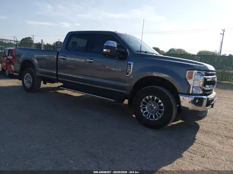 1FT7W2BN8NEE18723 — 2022 Ford F-250 XLT, Град (Hail), фото до ремонта