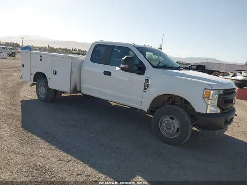 1FD8X3H61NEC27776 — 2022 Ford F-350 Chassis Xl, Естественный износ (Normal Wear & Tear), фото до ремонта