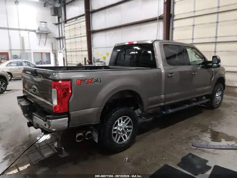 2018 Ford F-350 Lariat VIN 1FT8W3BT8JEB71853 фото 4