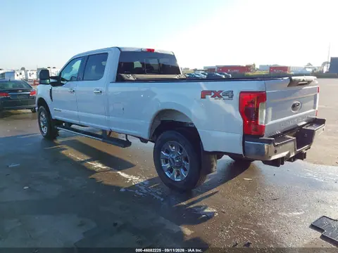 2019 Ford F-350 Lariat VIN 1FT8W3BT6KED27647 фото 3