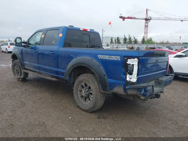 1FT8W3BT4NEE28268 — 2022 Ford F-350 Lariat, фото 3 с аукциона IAAI 14.10.2026, Биологическая или химическая опасность