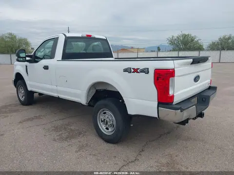 2018 Ford F-350 Xl VIN 1FTRF3B65JEC48709 фото 3