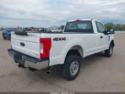 2018 Ford F-350 Xl VIN 1FTRF3B65JEC48709 фото 4