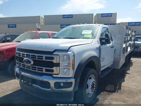 2024 Ford F-450 Chassis Xl VIN 1FDUF4GT6RDA29138 фото 2