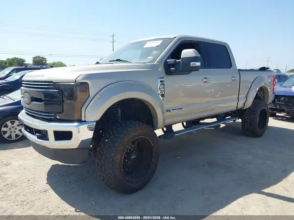 1FT7W2BT7HEE81346 — 2017 Ford F250, фото 2 с аукциона IAAI, Левый бок