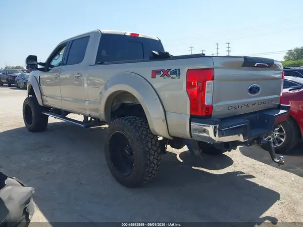 1FT7W2BT7HEE81346 — 2017 Ford F250, фото 3 с аукциона IAAI, Левый бок