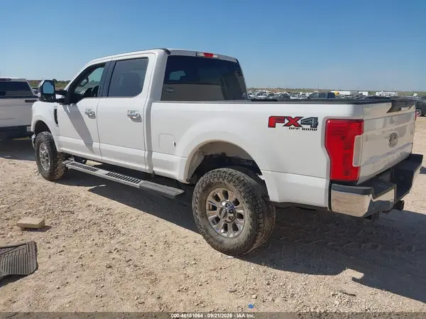 1FT7W2B67HEE13798 — 2017 Ford F250, фото 3 с аукциона IAAI, Механические повреждения