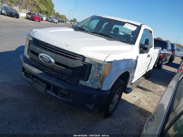 1FT7X2A61HEE51249 — 2017 Ford F250, фото 2 с аукциона IAAI, Естественный износ