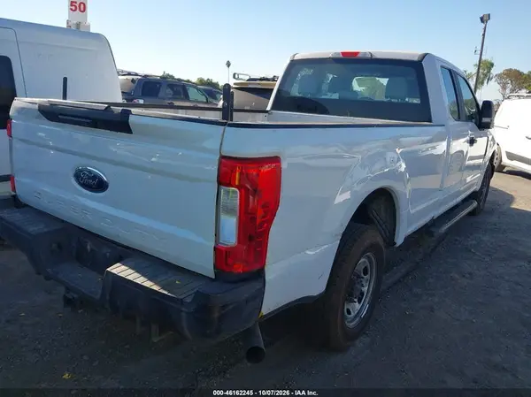 1FT7X2A61HEE51249 — 2017 Ford F250, фото 4 с аукциона IAAI, Естественный износ