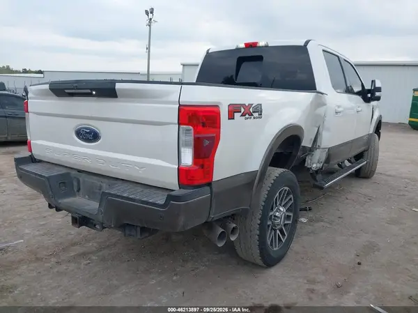1FT7W2BT8HEB99877 — 2017 Ford F250, фото 4 с аукциона IAAI, Правый бок
