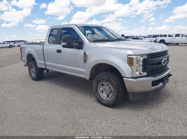 1FT7X2B63JEC83960 — 2018 Ford F250, Естественный износ (Normal Wear & Tear), фото до ремонта