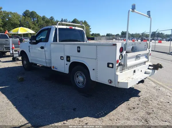 1FTBF2A61JEB23395 — 2018 Ford F250, фото 3 с аукциона IAAI, Передняя часть