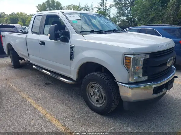 1FT7X2B64JEC83966 — 2018 Ford F250, Правый бок (Right Side), фото до ремонта