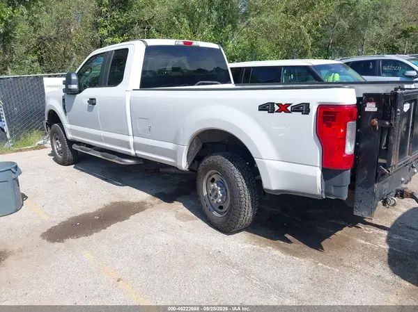 1FT7X2B64JEC83966 — 2018 Ford F250, фото 3 с аукциона IAAI, Правый бок
