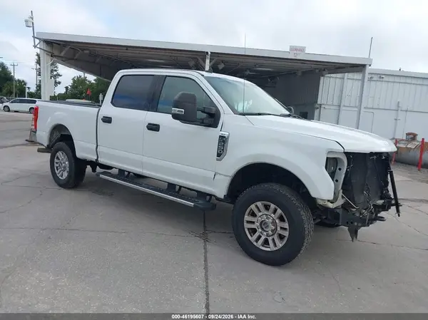 1FT7W2B66KEE99516 — 2019 Ford F250, Передняя часть (Front End), фото до ремонта